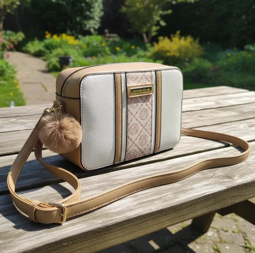 Cartera morral bandolera para dama Carven Paris Et