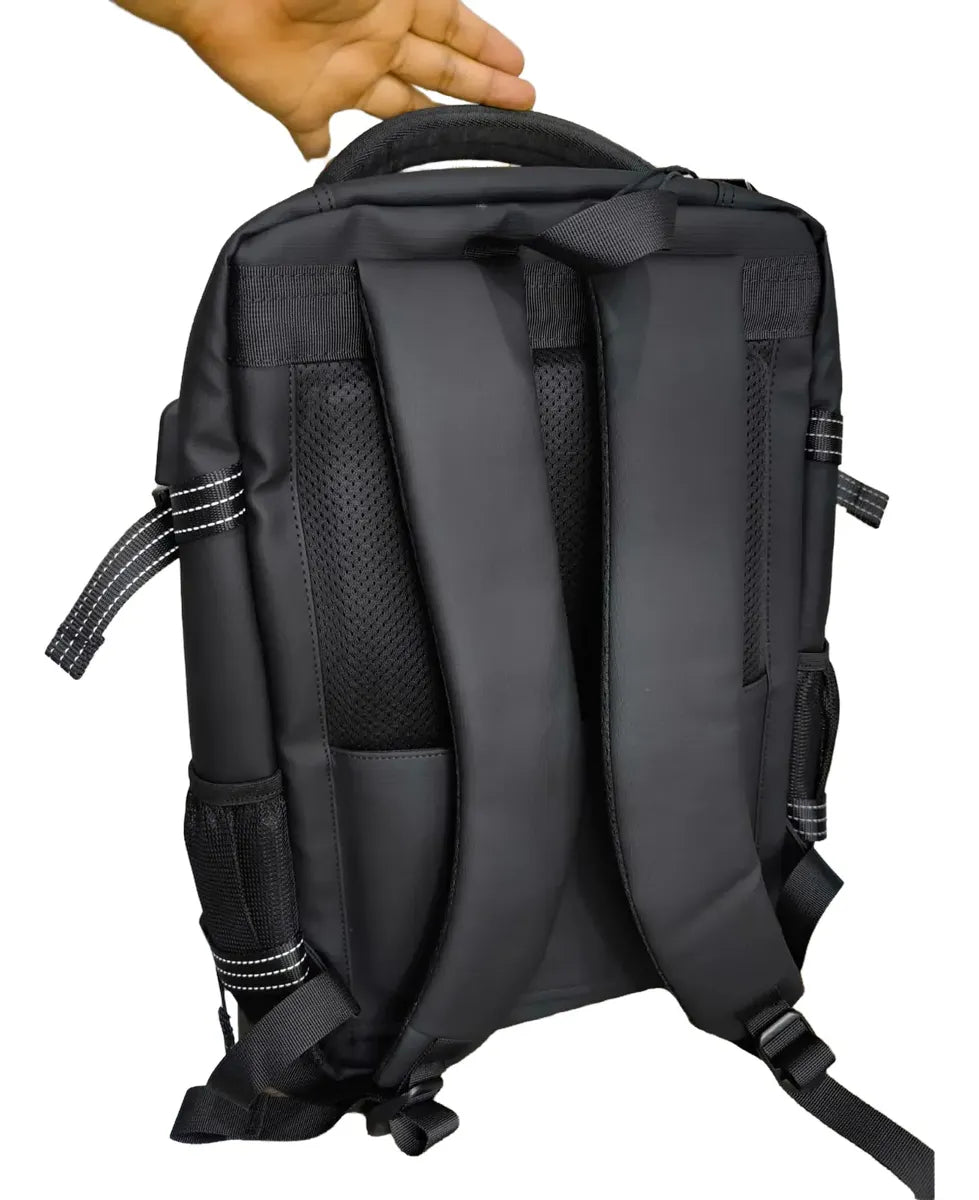 MOCHILA PORTALAPTOP 16.5" VARON CUERO PU ARDILLA ROJA
