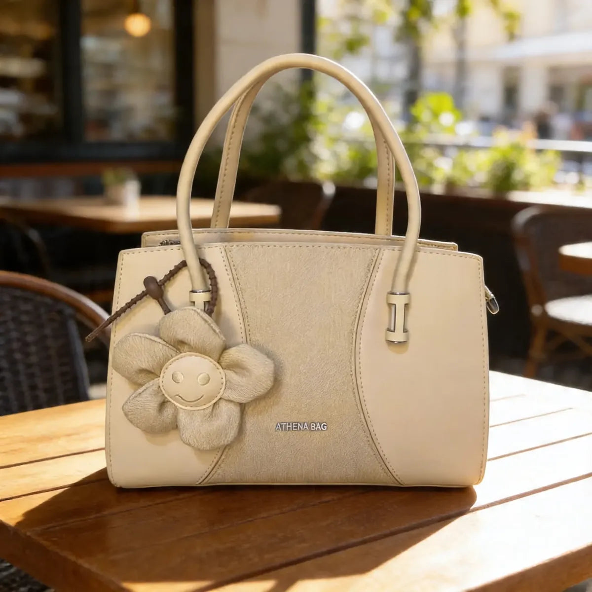 Cartera tamaño A5 Athena Bag con charm Flor
