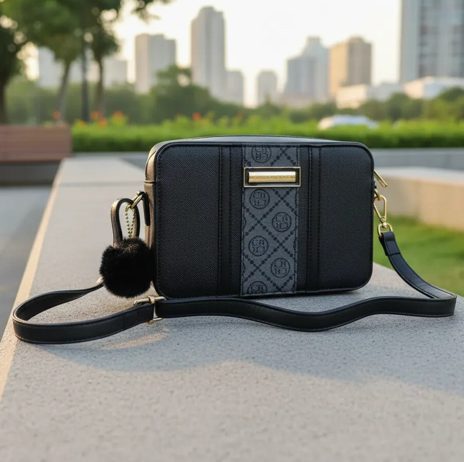 Cartera morral bandolera para dama Carven Paris Et